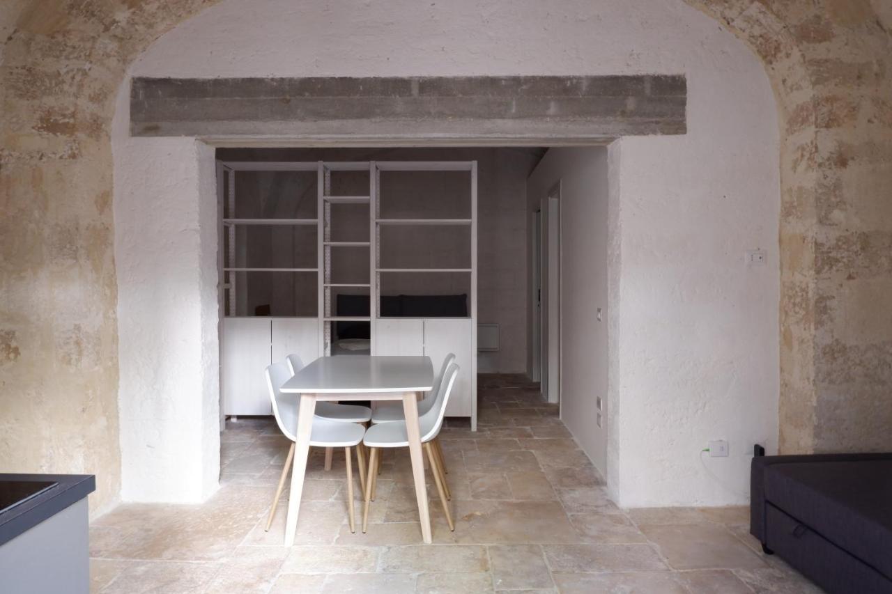 Bari Central Patio Apartment Bagian luar foto